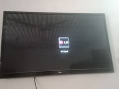 LG Lcd for sale 42 inch good condition