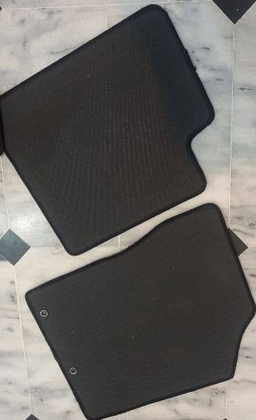 Alto VXL-AGS Geniune Floor Mats 1