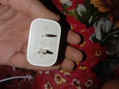 aplle iphone orignal charg 20W with to cable and one orignal jenuine