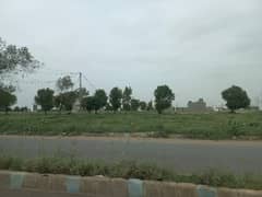 120 Square Yard Plot Sale In Saadi Garden Block 2 Scheme 33