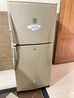 Dawlance refrigerator is available for sale condition 9/10