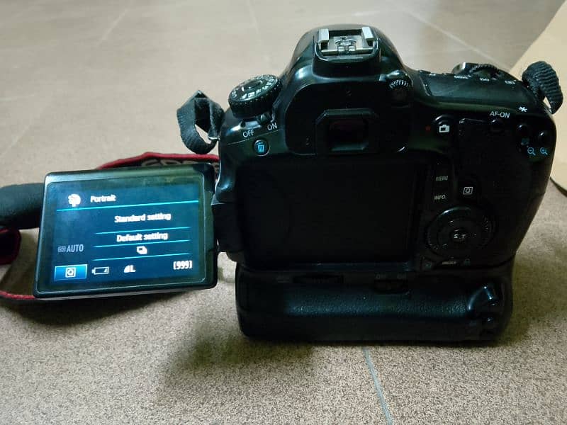 Dslr eos 60 d in new condition 7