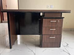 2 Brand new office tables for sale