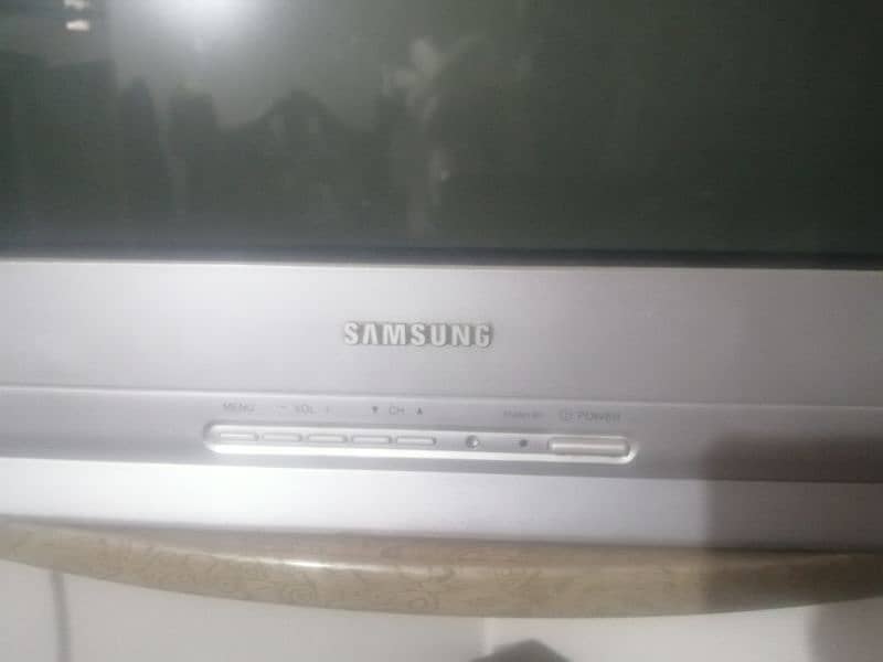 Samsung 21 inch good condition 4