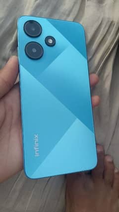 Infinix hot 30i 8 128 urgent sell contact 03194899089