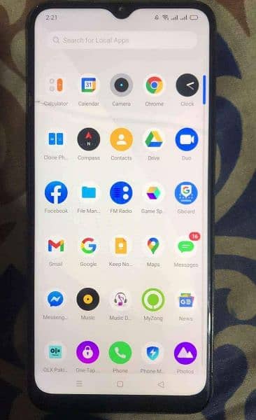 Realme 5i 4/64 GB with charger 1