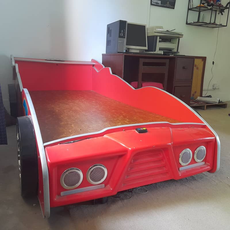 Kids Car Bed with Lights and Police Siren 2