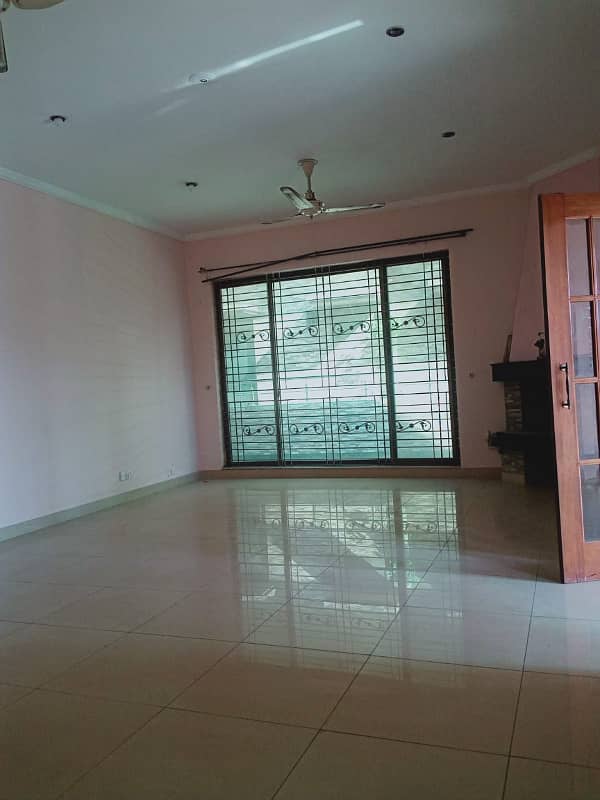 1 Kanal Upper Portion Available For Rent In NFC Phase 1 3
