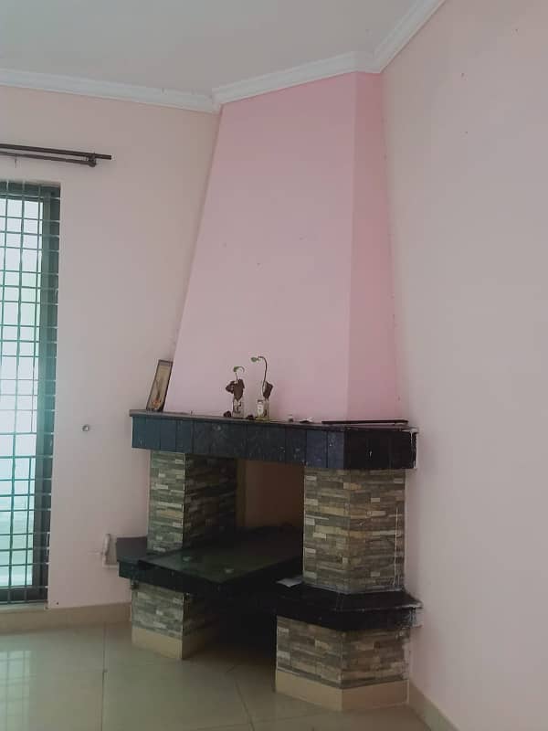 1 Kanal Upper Portion Available For Rent In NFC Phase 1 10