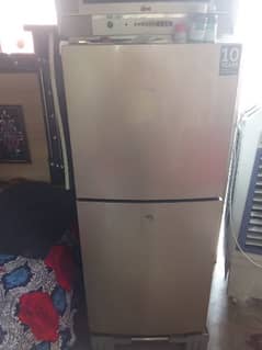 choti fridge brand new