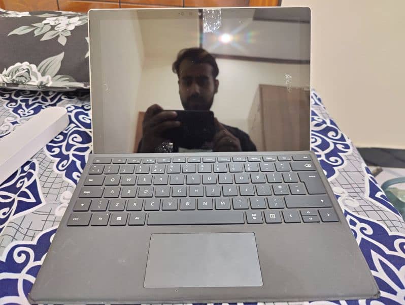 Microsoft Surface 7 pro Keyboard 1