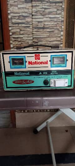 National Stabilizer 2600 watts