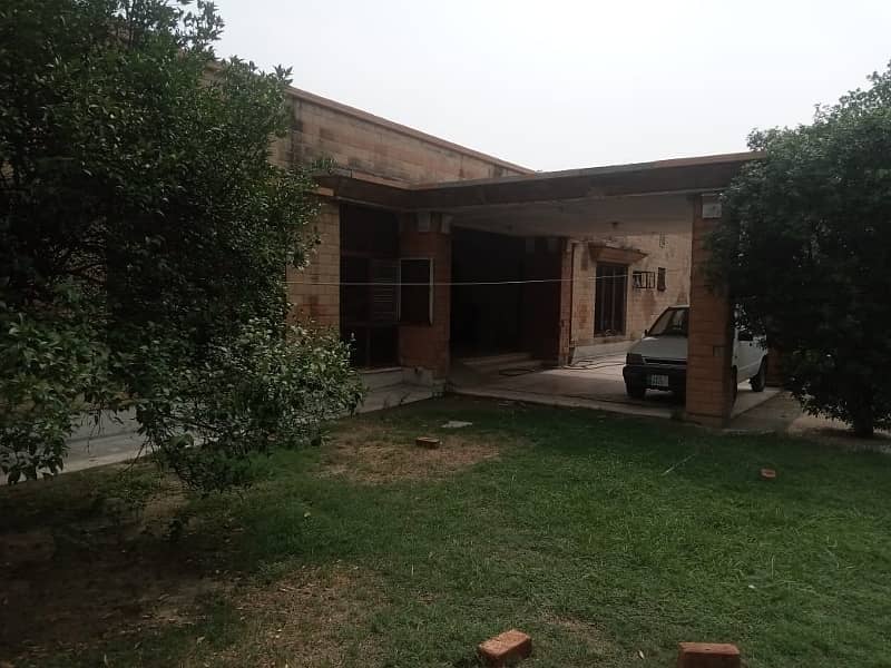 2 Kanal House for Sale In Wapda Town Lahore. 2