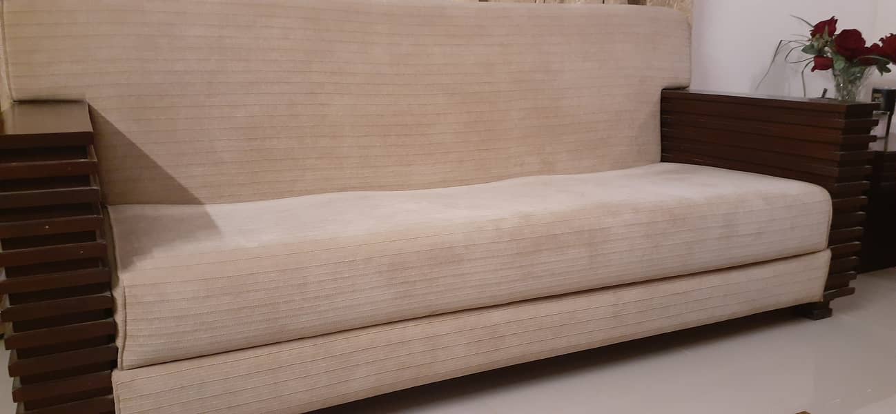 7 Seaters DESIGNERS SOFA Set For Sale 1