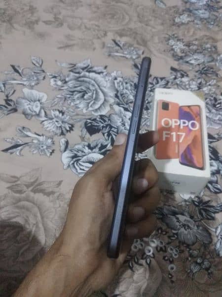 Oppo F17 9