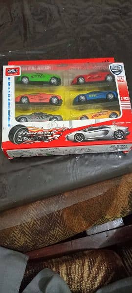 Pack of 6 Metal cars 8