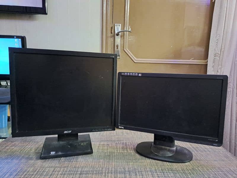 acer 17' inch and BenQ 16'inch monitors for sale 0