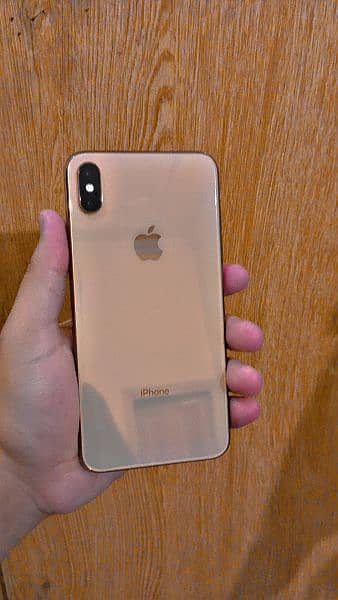 I Phone XS Max, Gold Color, LLA American Model, 100% battery health 3