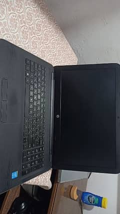 Selling HP Core i3 5th Gen in 10/10 condition