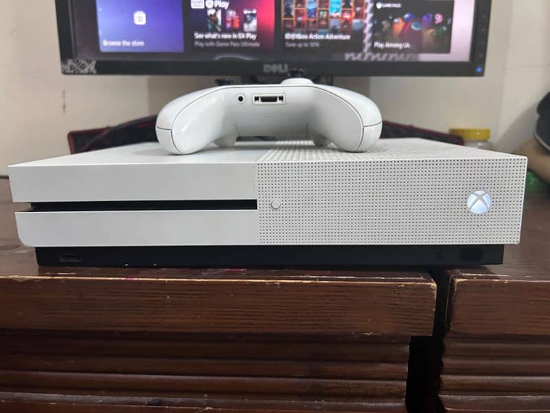 Xbox One S with Controller, Cables, and Games - Immaculate Condition 8