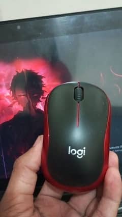 M185 Logitech wireless mouse