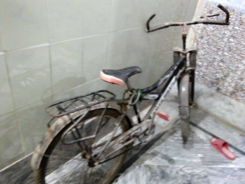 Full size bicycle in Good condition. 1