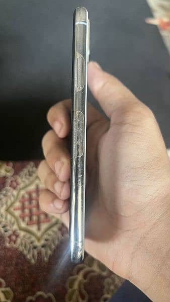 Apple iPhone X (PTA approved) 3
