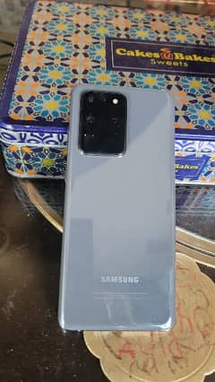 samsung s20 ultra 5g- non pta  with handsfree and original charger