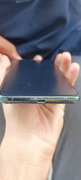 iPhone 11 pro max pta approved 4