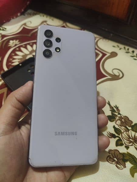 Samsung a32 ladie used phone 9.5/10 2