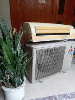 Mitsubhi Split AC