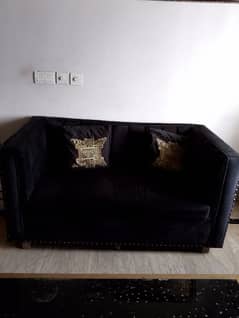 4 seater sofa and coffee table