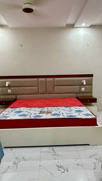 BRAND NEW KING SIZE BED WITH MODERN STYLE WITH Switches and lights 1