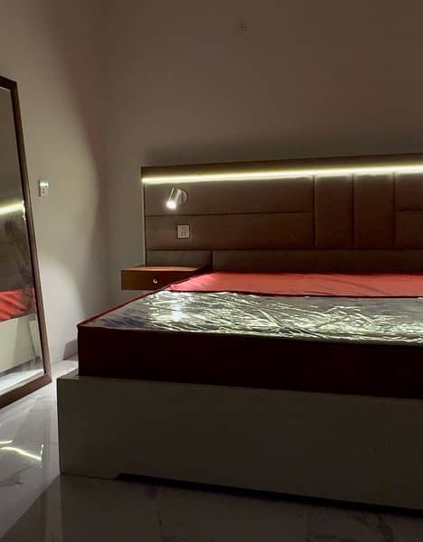 BRAND NEW KING SIZE BED WITH MODERN STYLE WITH Switches and lights 2