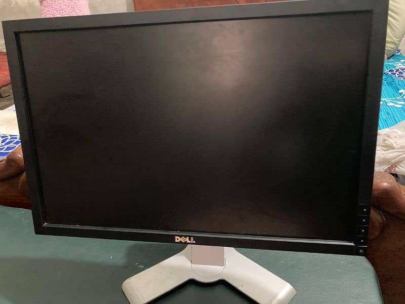 Dell Optiplex 7010 with 2 LCDs 9