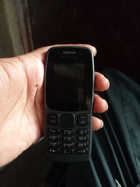 Nokia 106 ok condtion ha dibba chargre bi ha 4