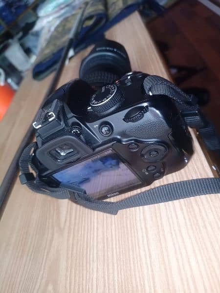 Nikon d3200 for sell charger and bag 5
