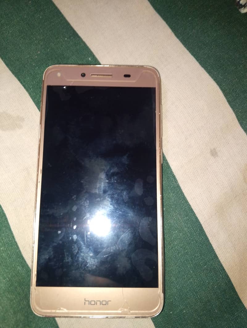 want to sale my Huawei y6 2 1