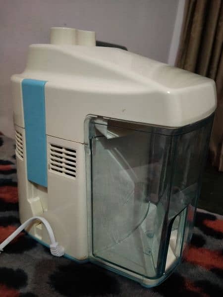 juicer machine new condition only 1 time use 1
