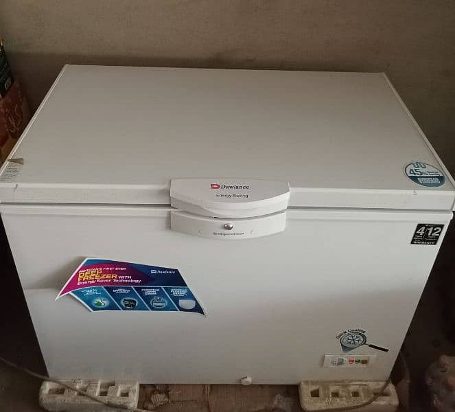 Selling Dawlance freezer for 1 door 0