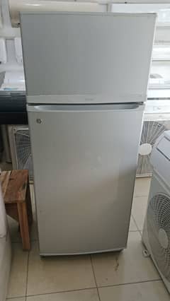 HAier fridge small size with  (0306=4462/443) lub sett