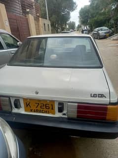 Nissan Sunny 1985