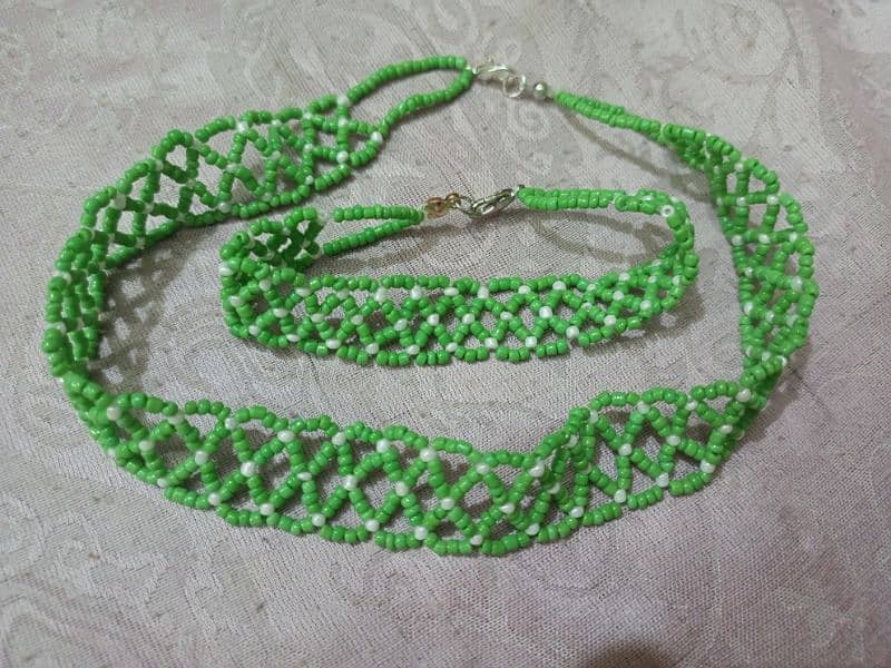 handmade beaded jewelry for girls. 1