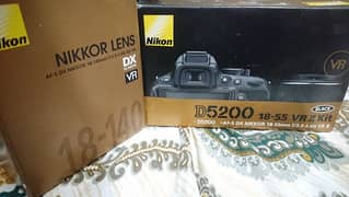 NIKON 5200 10/10 Good Condition