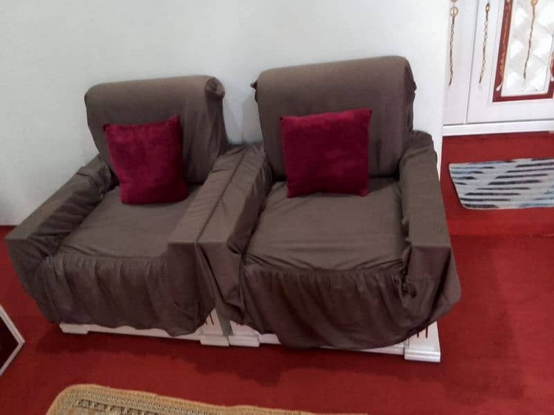 I want too sell this furniture full set without mattress 3