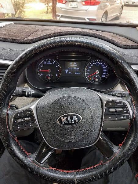 KIA Sorento 3.5FWD 2023 model 4