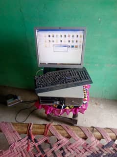 Hp Pc with LCD 03437610352