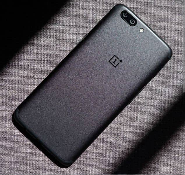 Oneplus 5 new Condition 10/9 8/128 Snapdragon 835 2