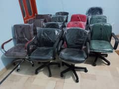 Slightly Use Branded , Bank Ki Chairs Available
