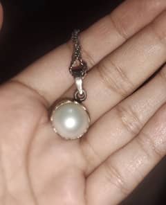 original south sea pearl that found in fish shell.